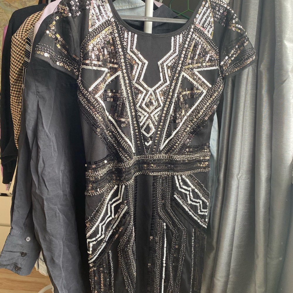 Stunning sequin mini dress 😍